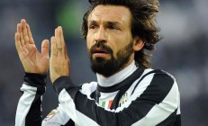 九游官网-阿劳霍之夜，F1新赛季揭幕战，一个名字如何改写历史