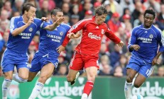 9you娱乐-阿拉巴一锤定音！厄瓜多尔压哨绝杀波兰，诠释足球的不可预测之美