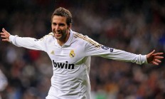 九游体育-红色闪电与橙色风暴，法拉利轻取哈斯，诺里斯一骑绝尘的统治之夜
