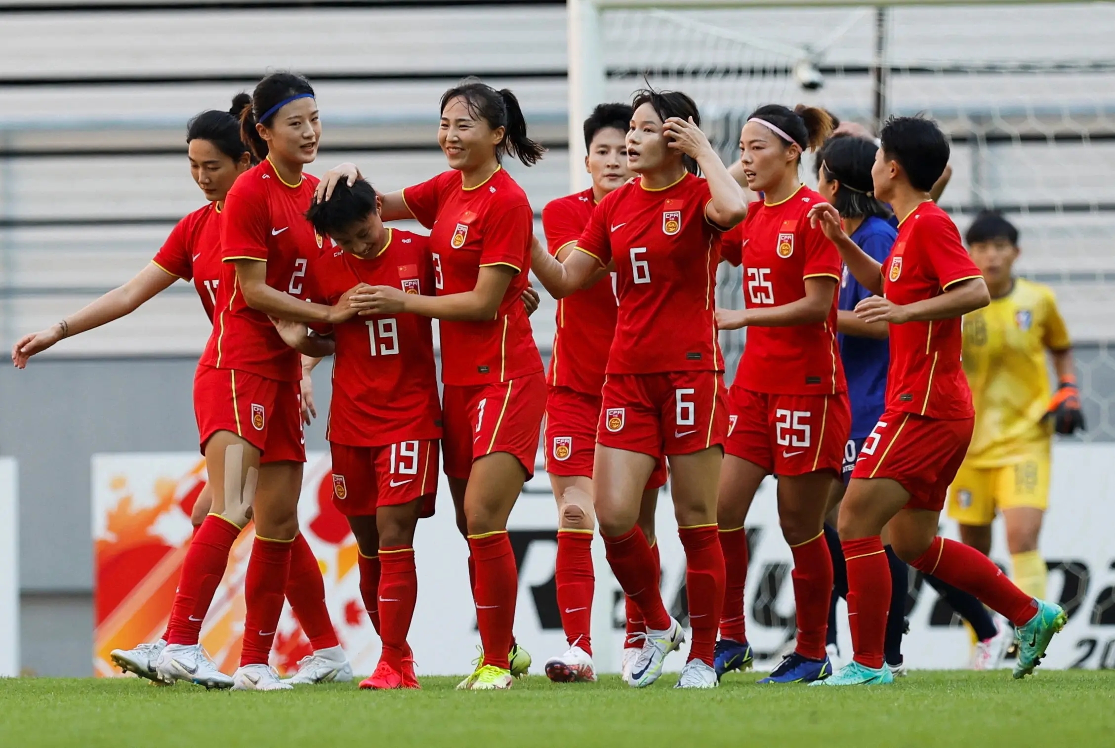 中国女足以完美表现取得胜利