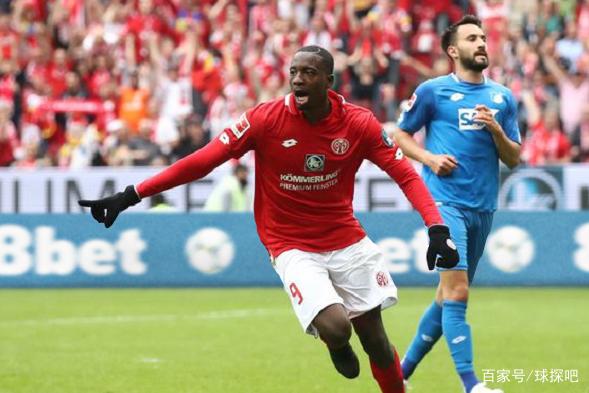 斯图加特队员状态神勇,引起球探关注 斯图加特队员状态神勇,引起球探关注