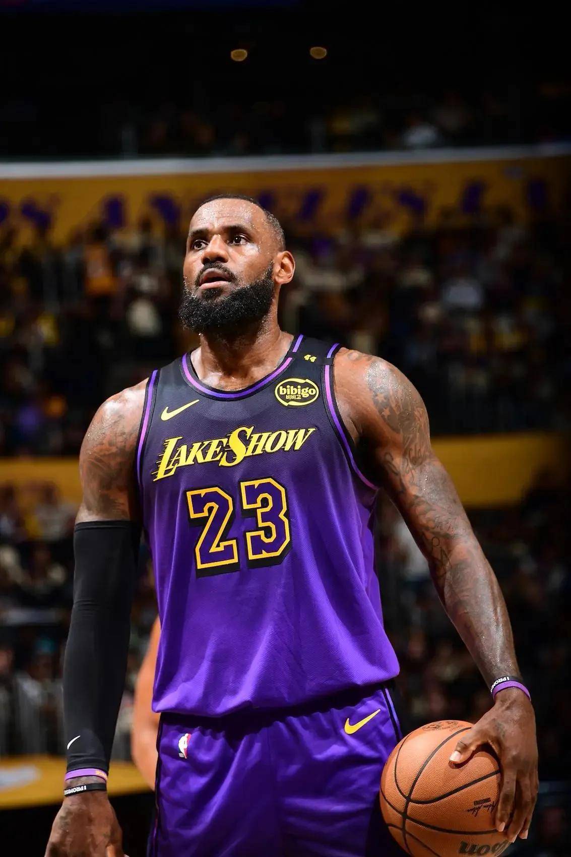 关于湖人新援表现惊艳,实力有望进一步提升的信息 关于湖人新援表现惊艳,实力有望进一步提升的信息