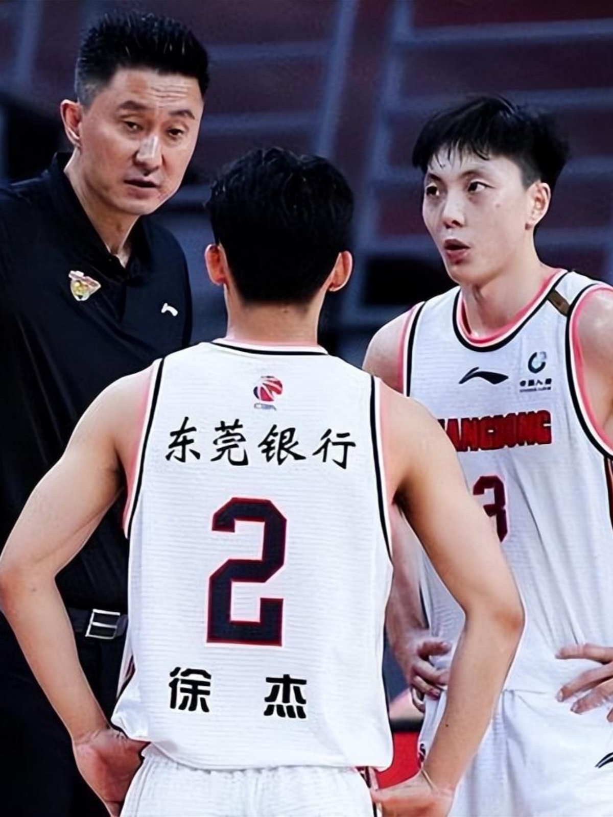 关于轻重量级较量激动人心,中国选手全力以赴的信息 关于轻重量级较量激动人心,中国选手全力以赴的信息