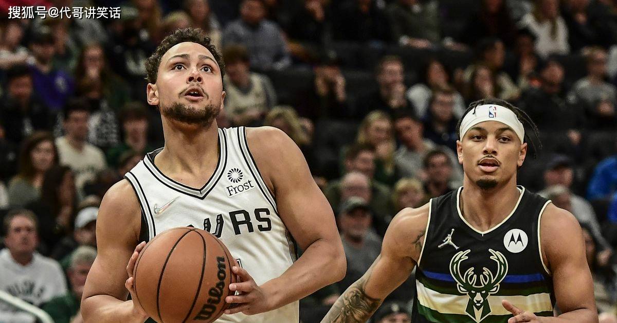 包含雄鹿阵容调整巧妙，成功击败对手晋级下一轮的词条