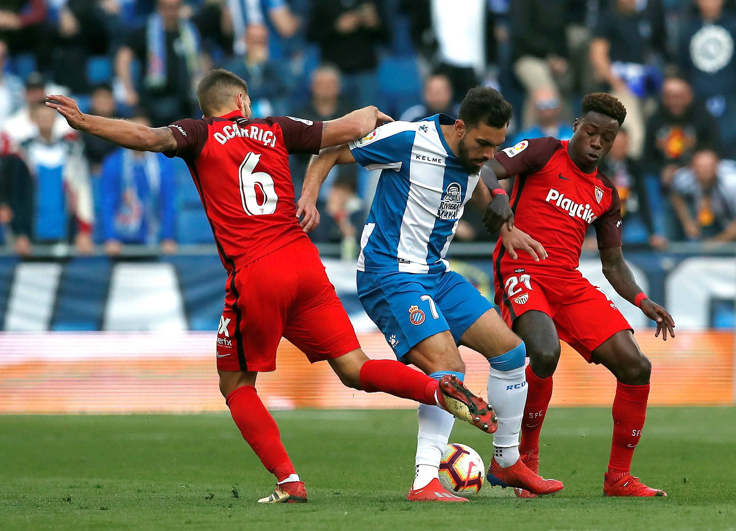 关于塞维利亚取得胜利，稳固前四位置的信息