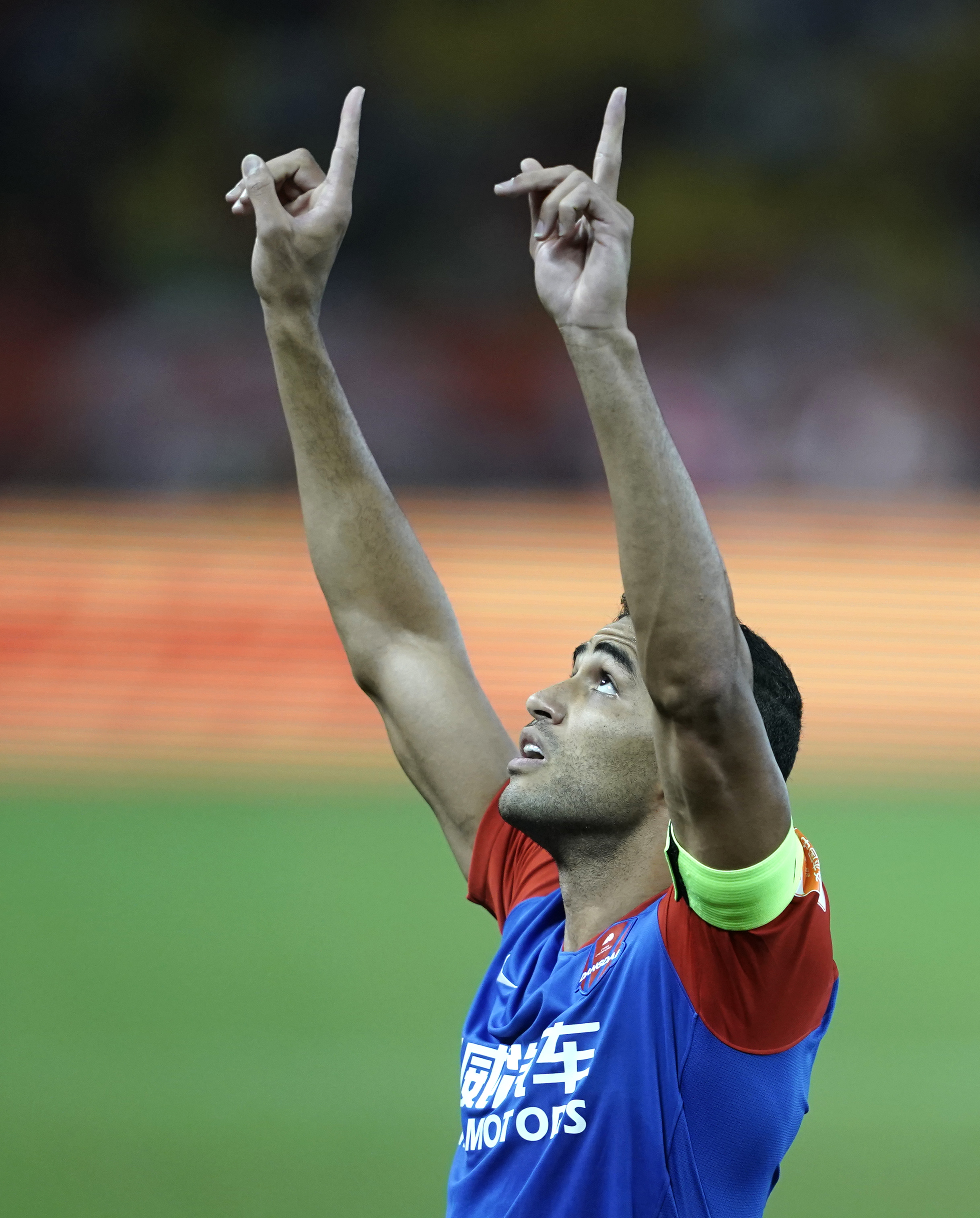 重庆斯威主场反败为胜，深陷降级区的困境一扫而空的简单介绍