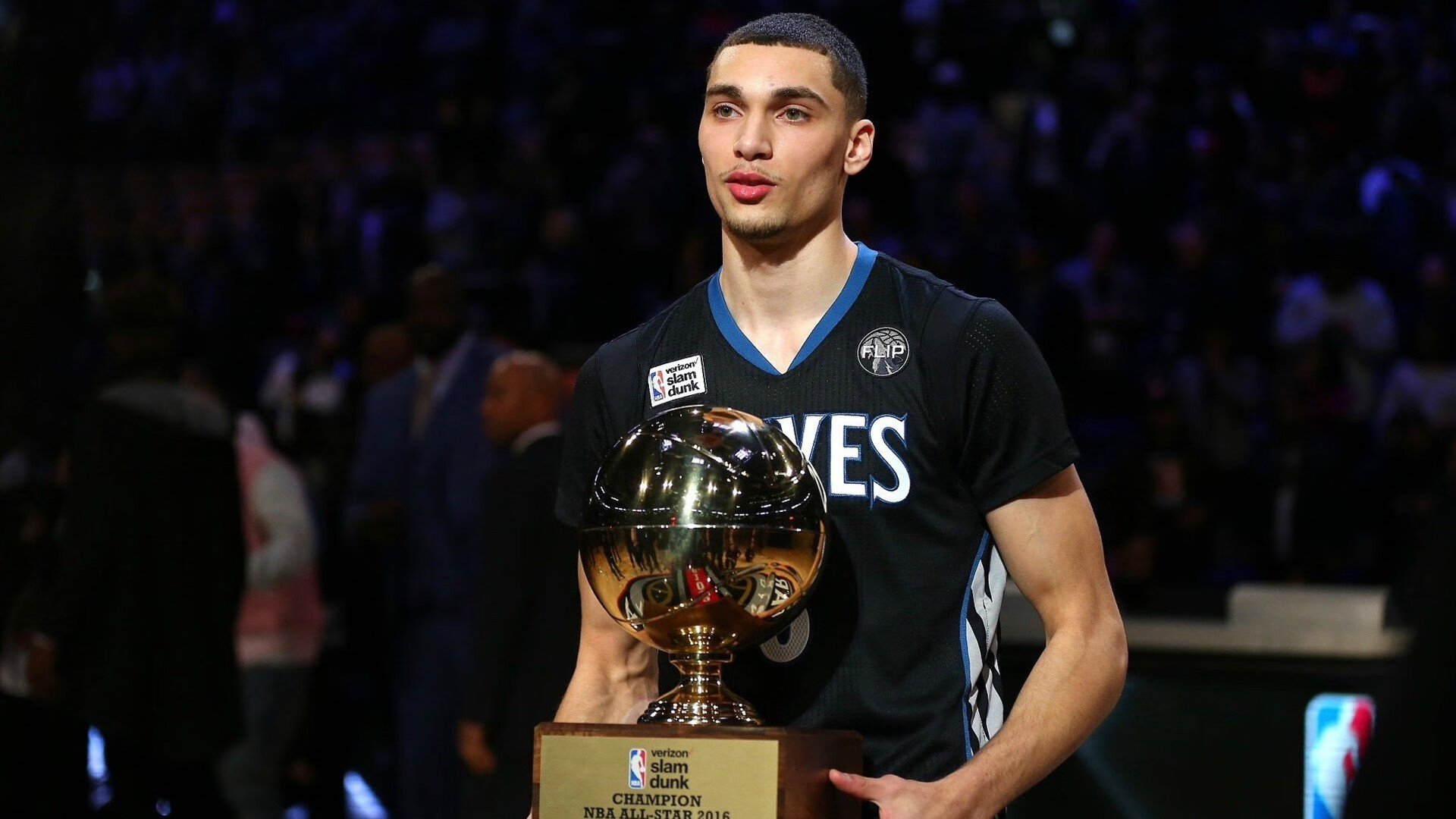 德甲争冠战之夜,戈贝尔个人能力完全展现